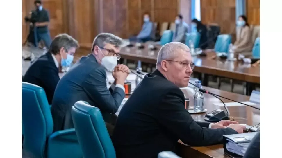 Orban, catre Predoiu: Am inteles ca aveti o solicitare legat de cineva care ne face de ras in Comisia de la Venetia