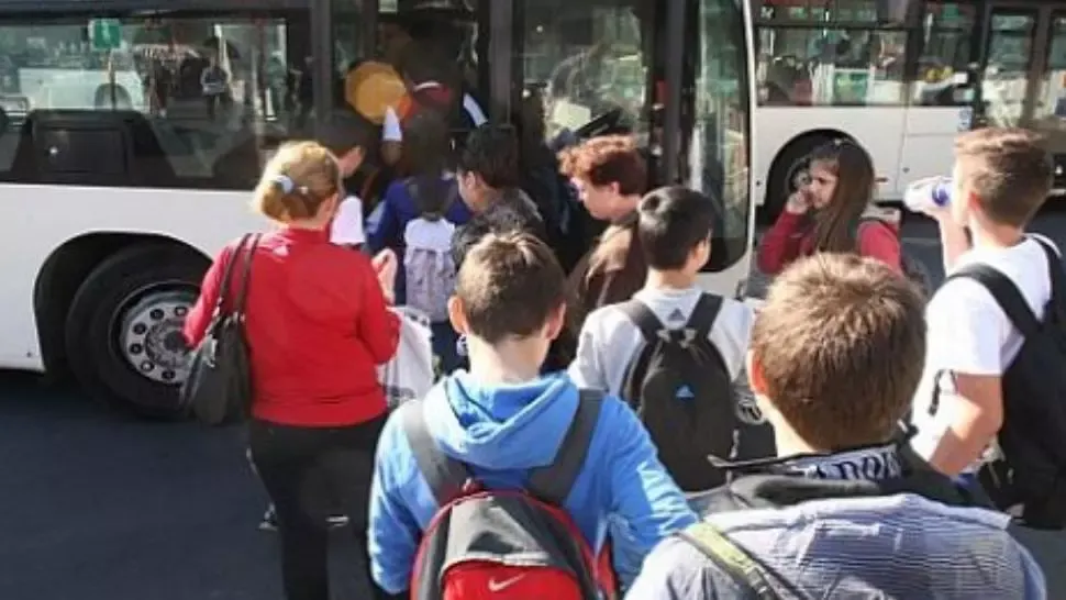 DECIZIE de ultimă oră a Guvernului pentru transportul elevilor