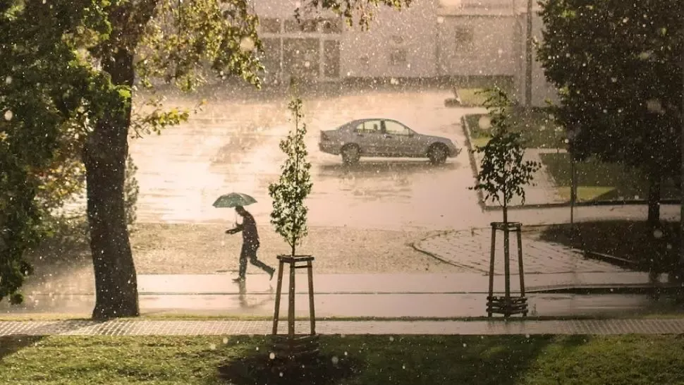 Alertă meteo. România, lovită de fenomene meteo EXTREME: vijelii și grindină