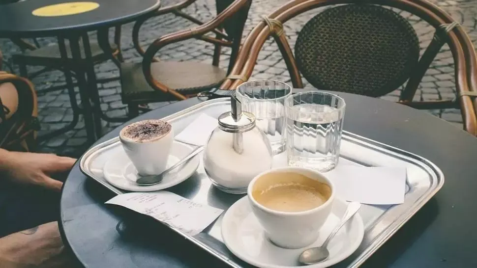 VIDEO | Controale la peste 12.000 de restaurante, terase, fast-food-uri și operatori economici, în 24 de ore. Amenzi uriașe pentru nerespectarea măsurilor anti-Covid