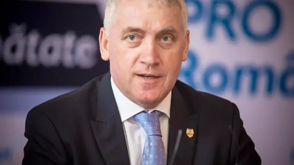 Adrian Țuțuianu iese la ATAC: "Actuala conducere a PSD Dâmbovița a negociat cu mine îndepărtarea Rovanei Plumb!"