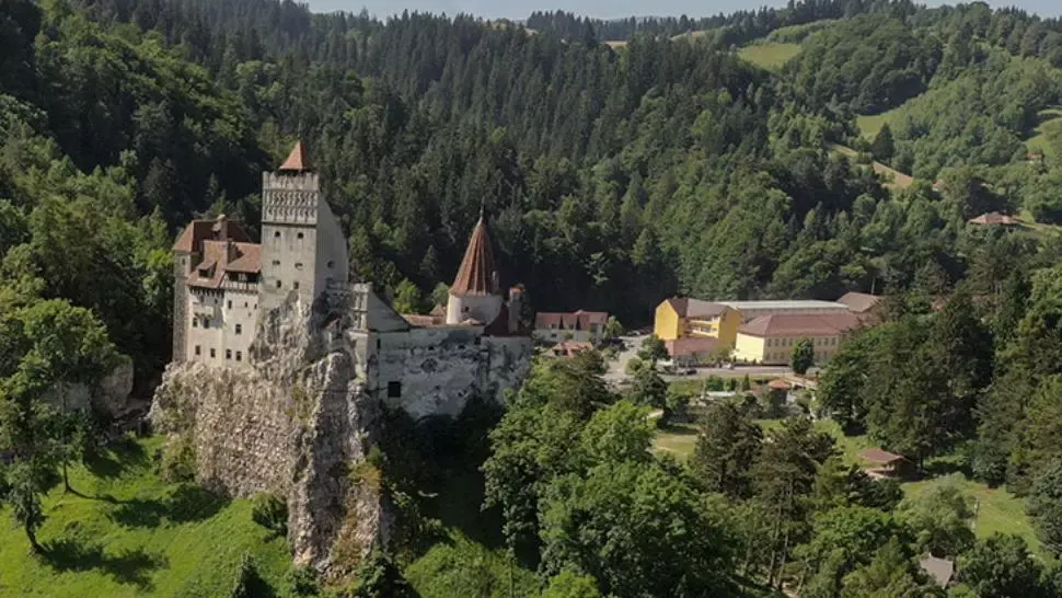 Noi restricții în stațiunea turistică Bran din cauza numărului mare de noi cazuri Covid