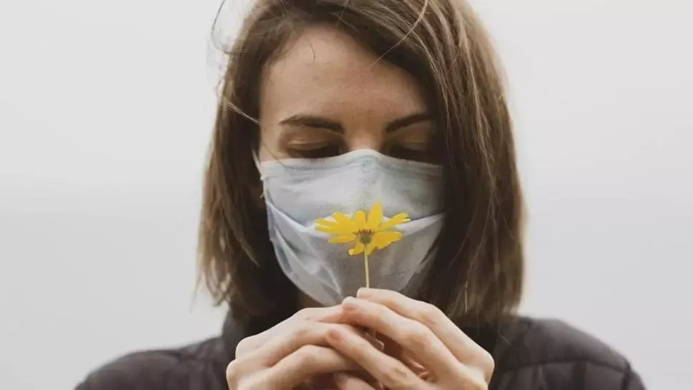 Coronavirus. Cât de periculoase sunt, de fapt, persoanele asimptomatice