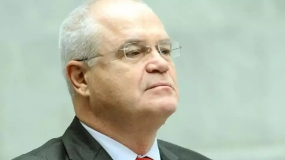 100% TU DECIZI! Eugen Nicolicea, luptător în Revoluție cu merite ținute la secret