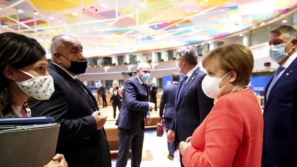 Summit UE: Merkel nu exclude posibilitatea întârzierii planului european de relansare post-COVID