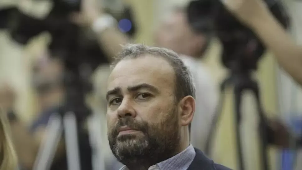 Procesul lui Darius Vâlcov, repus pe rol.  Fostul ministru a contestat condamnarea la 8 ani de închisoare