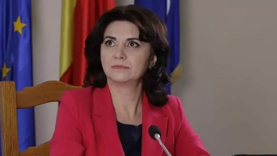  Ministrul Educației anunță noi schimbări pentru elevi | Monica Anisie: “Tezele ar putea dispărea în anul școlar 2020-2021”