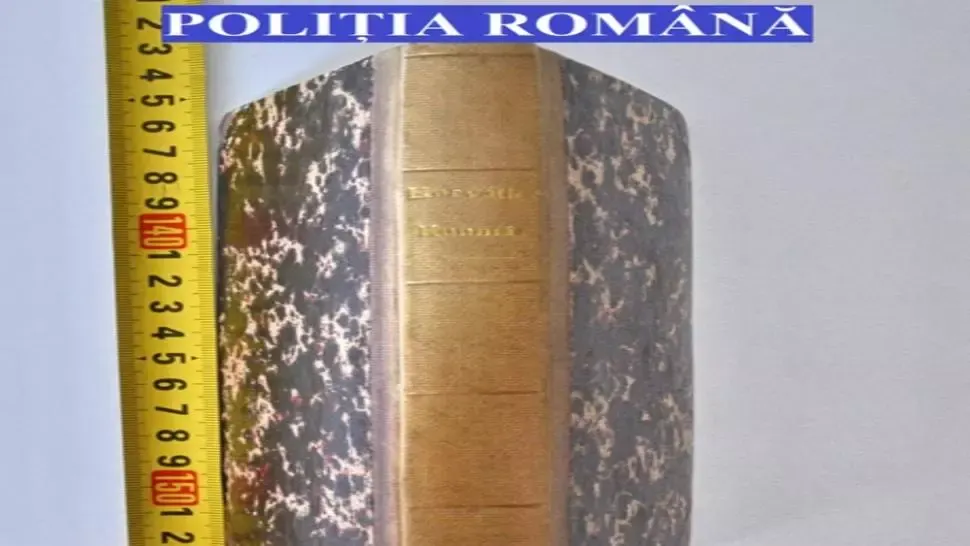Misterul cărții din 1787 recuperată de polițiști: furată din Cluj, scoasă la vânzare în Ungaria 