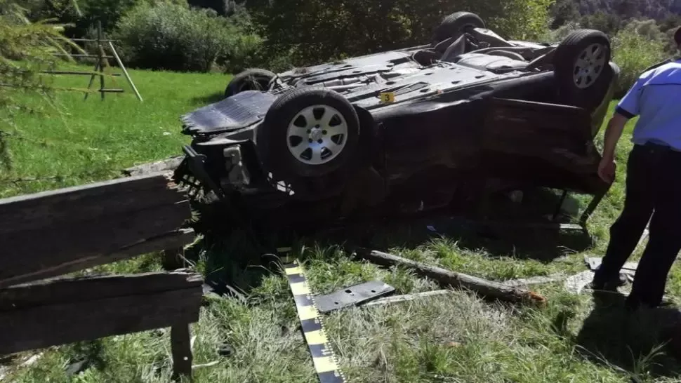FOTO Accident rutier GRAV în județul Bistrița-Năsăud: Doi copii și trei adulți, transportați URGENT la spital!