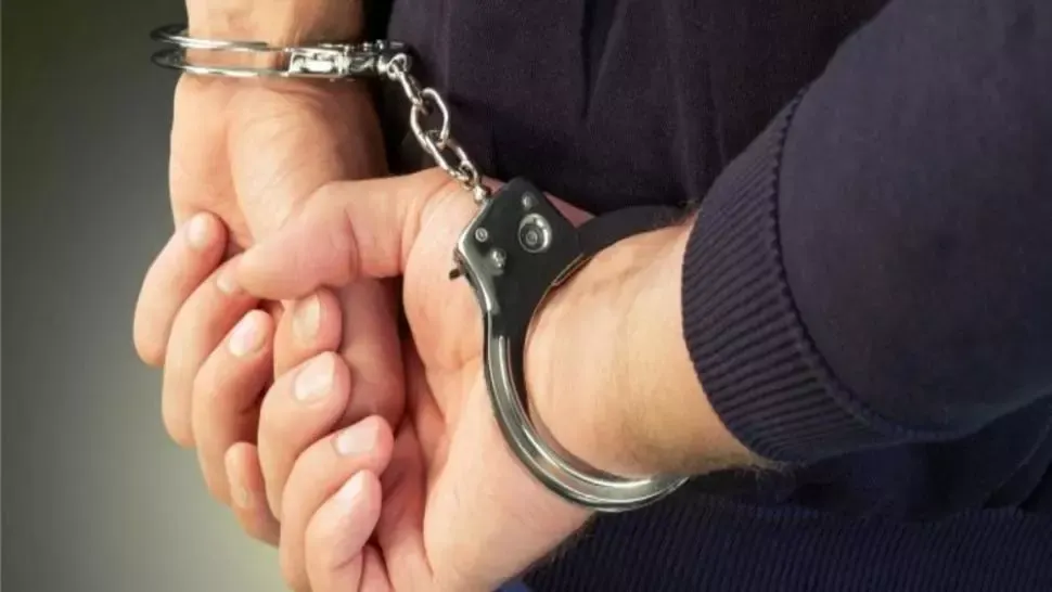 Infractor căutat în Italia pentru multe fapte penale, prins de polițiști într-un sat din județul Neamț