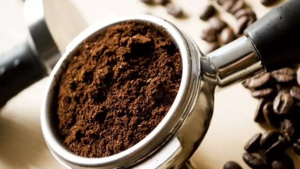 Ce ți se poate întâmpla dacă bei alcool și cafea într-o singură zi - Combinația toxică ce te poate pune în pericol