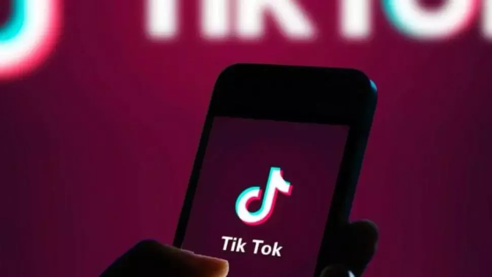 TikTok ar trebui să rămână disponibil americanilor. Casa Albă apără aplicația chinezească, după decizia justiției de închidere