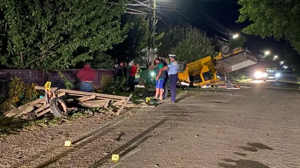 UPDATE Șoferul care a provocat un accident soldat cu doi morți, în jud. Botoșani, era în pragul comei alcoolice