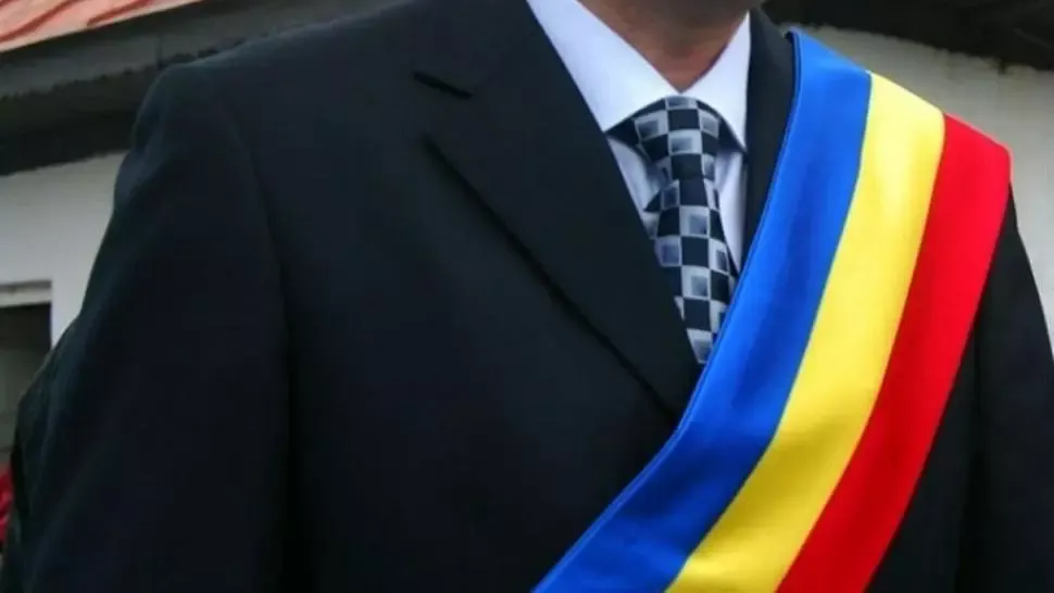 VIDEO - Imagini tulburătoare - Un primar își amenință cetățenii după alegeri: "De mâine intră jihadul peste voi"