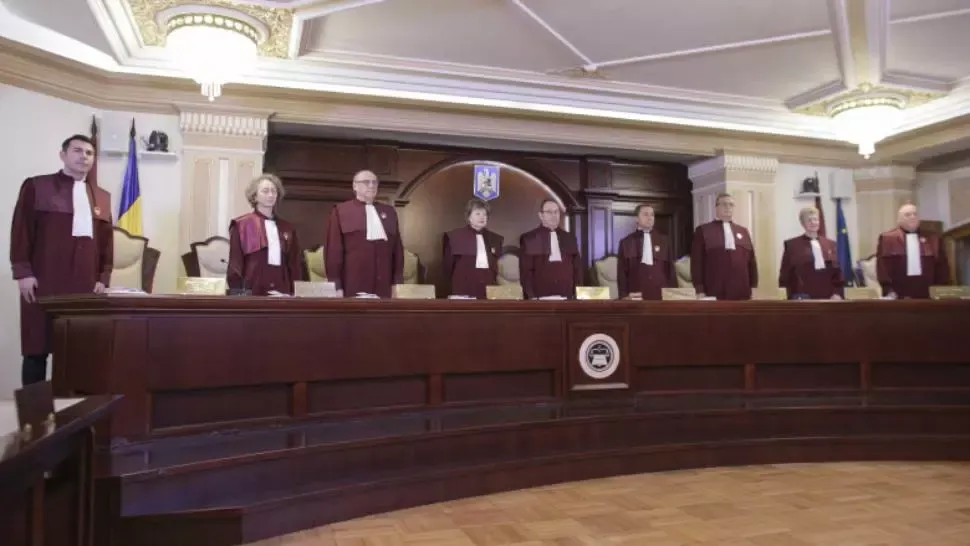 AMÂNAREA alegerilor parlamentare, în linie dreaptă: se pot organiza PESTE TERMEN, la cel mult 3 luni după expirarea mandatelor - MOTIVAREA CCR