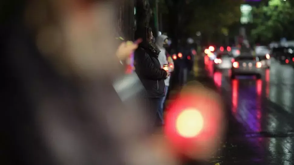 Lanţ uman în București, în memoria victimelor de la „Colectiv” | GALERIE FOTO-VIDEO