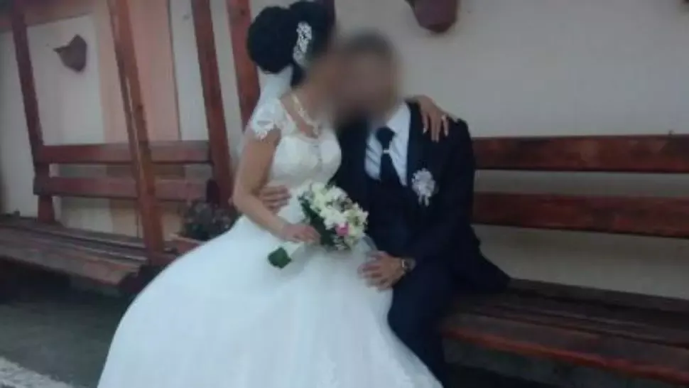 Mireasă asistentă ATI, confirmată COVID după o nuntă cu 100 de invitați. Proaspătul soț este și el polițist
