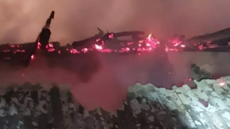 Trei dintre pacienții COVID-19 transferați la Lețcani - în stare foarte GRAVĂ, după incendiul devastator de la spitalul din Piatra Neamț
