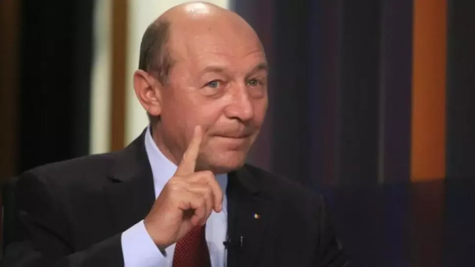 Legile Puterii | Traian Băsescu: Sporurile sunt un FURT din bani publici. Trebuia să îi lăsăm pe funcționari să lucreze cu creionul chimic