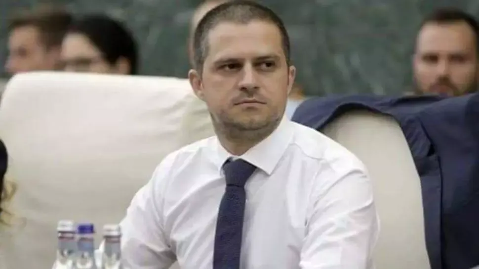 Fostul ministru al Turismului are Covid-19. Acesta a anunțat că nu are „o formă gravă a bolii” 