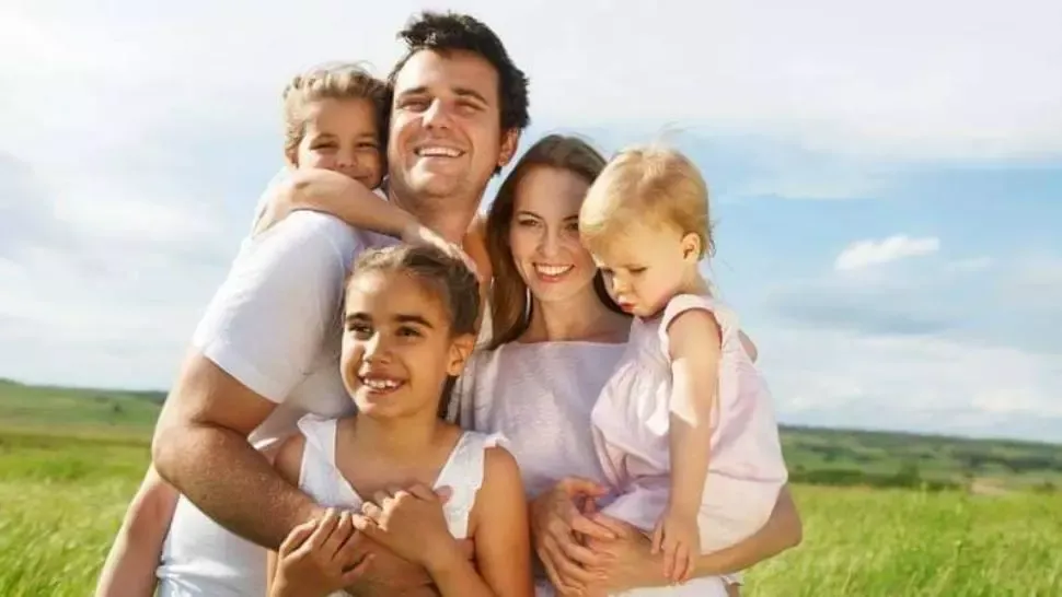 O nouă sărbătoare în calendar: Ziua Familiilor cu mai mulți copii, propusă de deputatul Matei Dobrovie