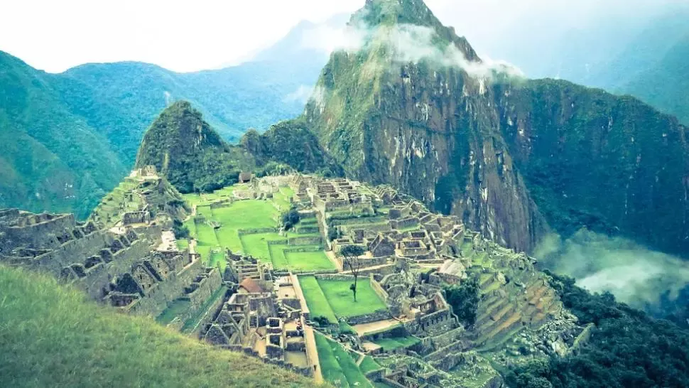 Machu Picchu a fost redeschis pentru turiști după opt luni, cu anumite restricții anti-COVID-19 