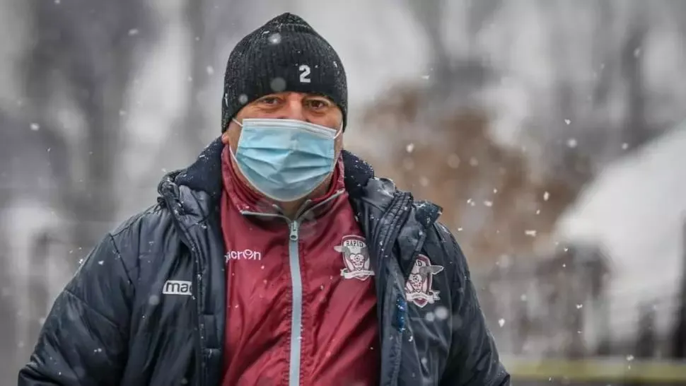 Antrenorul echipei de fotbal Rapid, Mihai Iosif, a fost testat pozitiv cu noul coronavirus