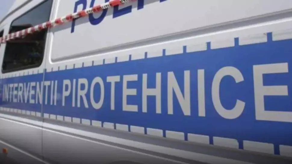 Valiză suspectă, marți seară, în Arad. Ce au descoperit geniștii