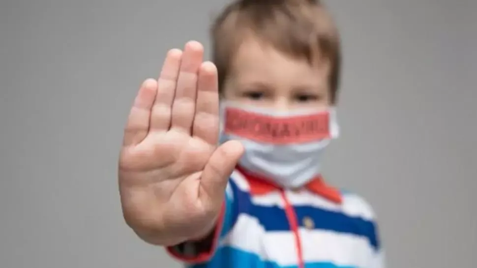 Noua tulpină de coronavirus. Semnal de alarmă: COPIII, la fel de predispuși la infectare ca adulții