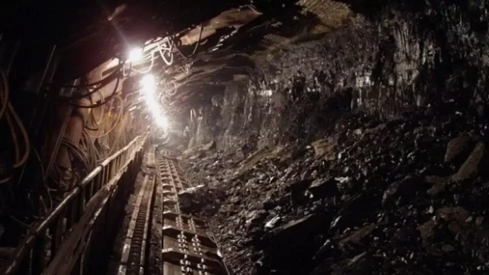 Speranțele minerilor la 30 de ani de la Revoluție. Cum trăiesc ortacii care au mai rămas în Valea Jiului 