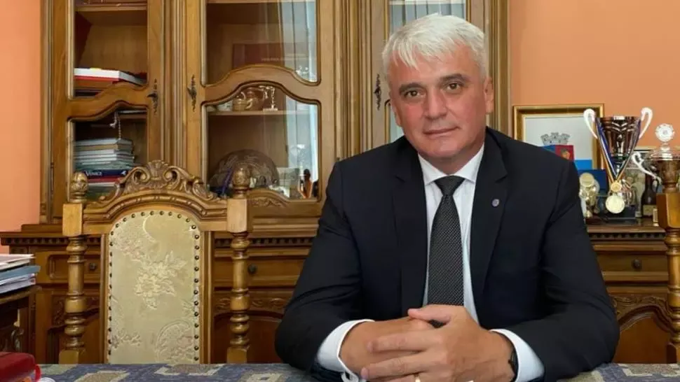 Cuscrul șefului DNA, condamnat definitiv pentru abuz în serviciu, rămâne fără postul de primar 