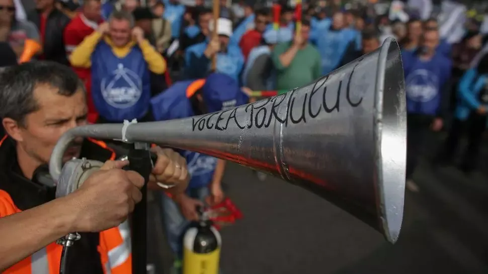 Protest la Cotroceni. Bugetarii cer salarii mai mari