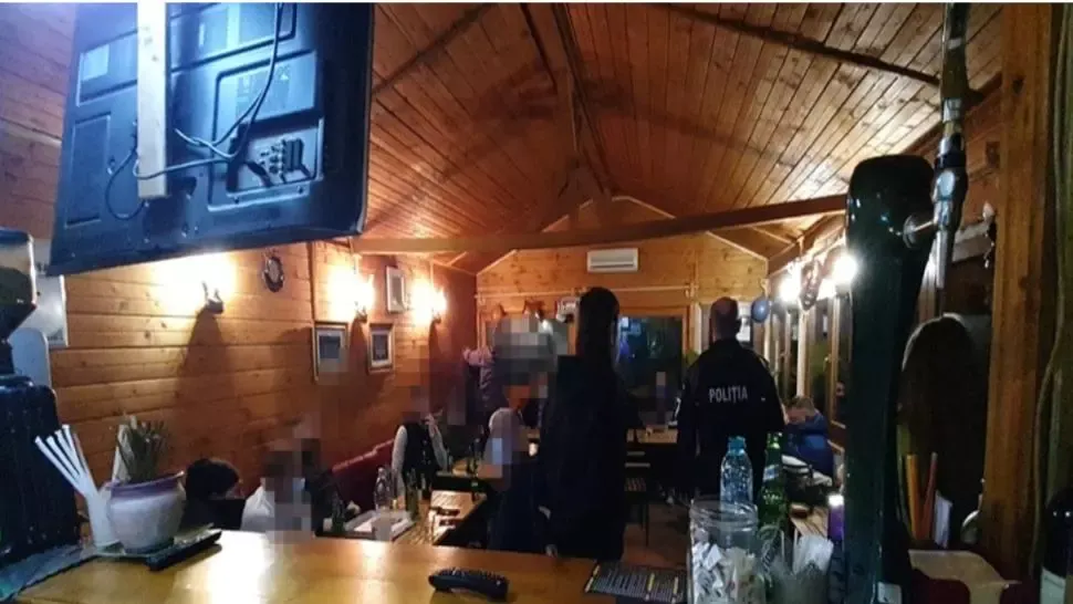 Petrecere privată, întreruptă de polițiștii timișoreni: s-a lăsat cu AMENZI