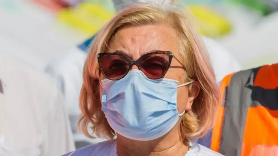 Revin restricțiile în România? Carmen Dorobăț, avertisment despre mască și vaccinare în fața valului 6 - Omicron