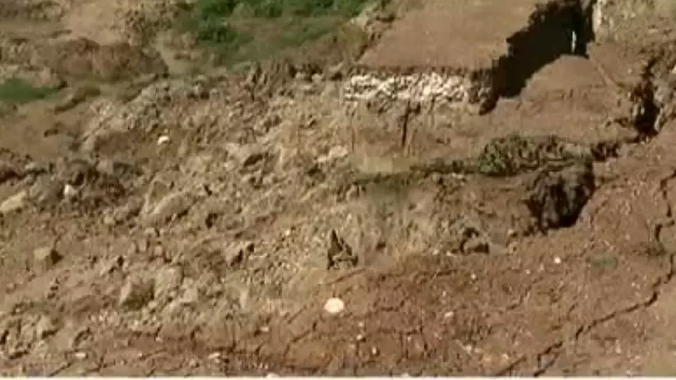 Situație dramatică la Cumpăna, în Constanța! Oamenii sunt în pericol să rămână fără case din cauza alunecărilor de teren