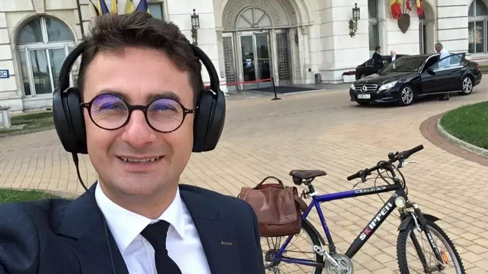 Cum a scăpat Iulian Bulai de amenda pentru "Fecioara Maria, mamă surogat"