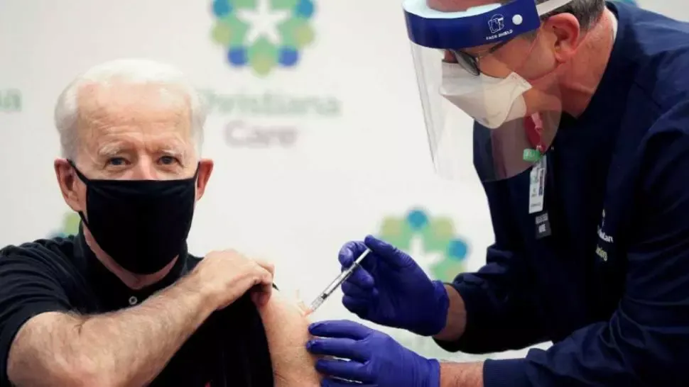 Joe Biden s-a VACCINAT și cu a doua doză de ser anticoronavirus