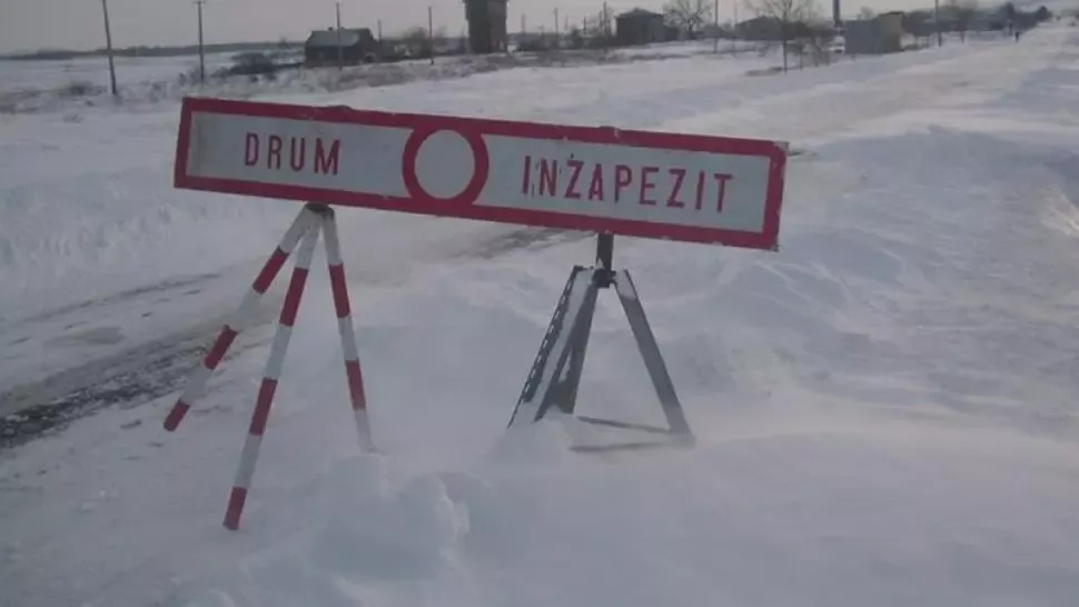 Vremea se schimbă din nou! Avertizare meteo de ninsori și polei, până sâmbătă dimineață