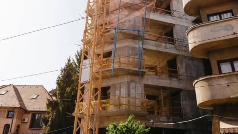 Nicușor Dan, despre lucrările la "construcția ilegală" din Vasile Lascăr 73-75: "Am trimis Poliția Locală și au oprit lucrările"
