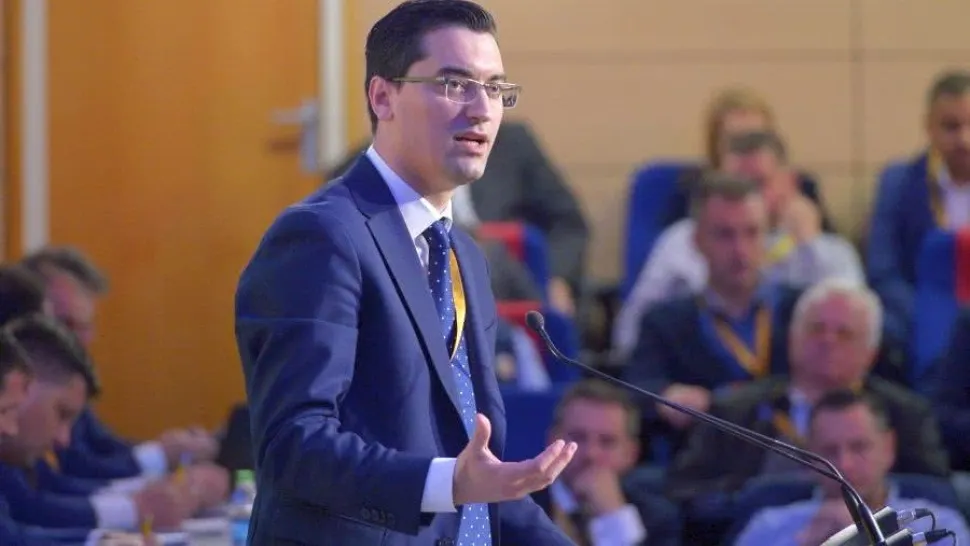 Implementarea VAR, motiv de război! Burleanu a ieşit la atac: „Palavragii de la Ligă vor control pe arbitraj!”