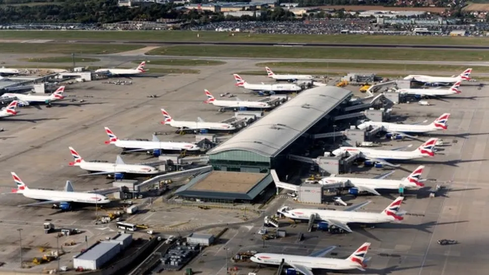Alertă la Londra. Avion oprit la sol, după ce un bărbat a încercat să răpească o fetiță româncă 