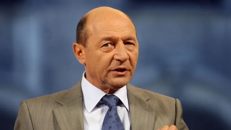 Traian Băsescu se mută într-un apartament de lux din Capitală - Locuința costă aproape jumătate de milion de euro