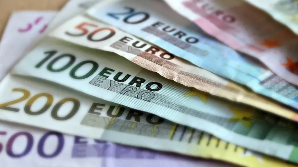 Ucraina intenţionează să AMÂNE cu 24 de luni plata datoriei externe! MĂSURI DISPERATE luate de Guvernul de la Kiev