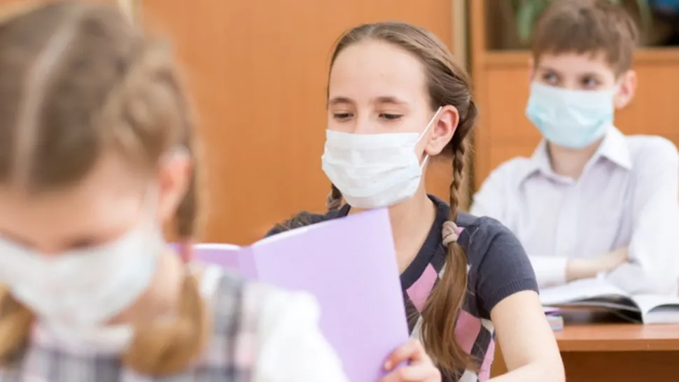 Guvernul a început achiziția celor 70 de milioane de teste COVID-19 pe bază de salivă pentru elevi - Anunțul lui Cîțu