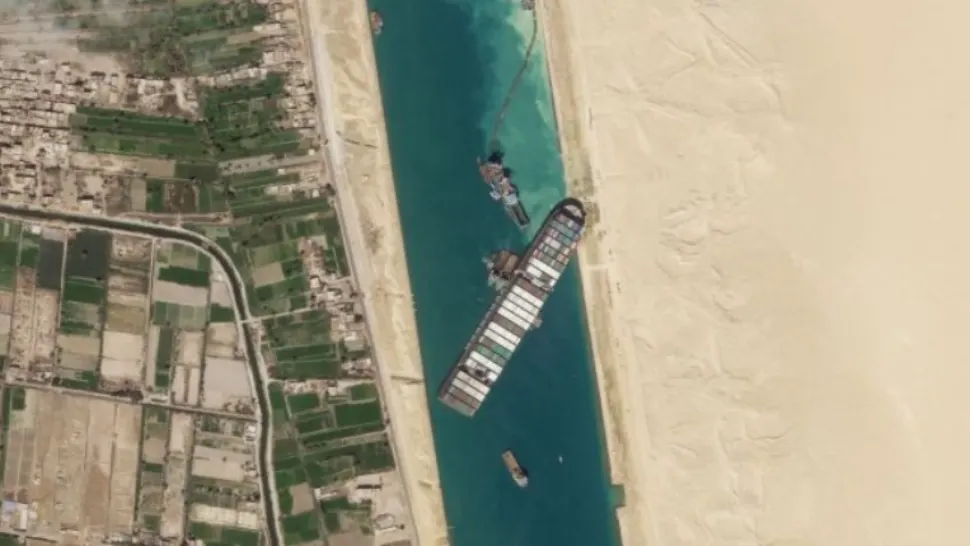Canalul Suez, deblocat. Comerțul mondial primește o gură de oxigen