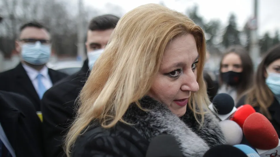 Șoșoacă, teoria conspiraționistă cu care a "dinamitat" Piața Victoriei: Vor să ne interneze LA NEBUNI
