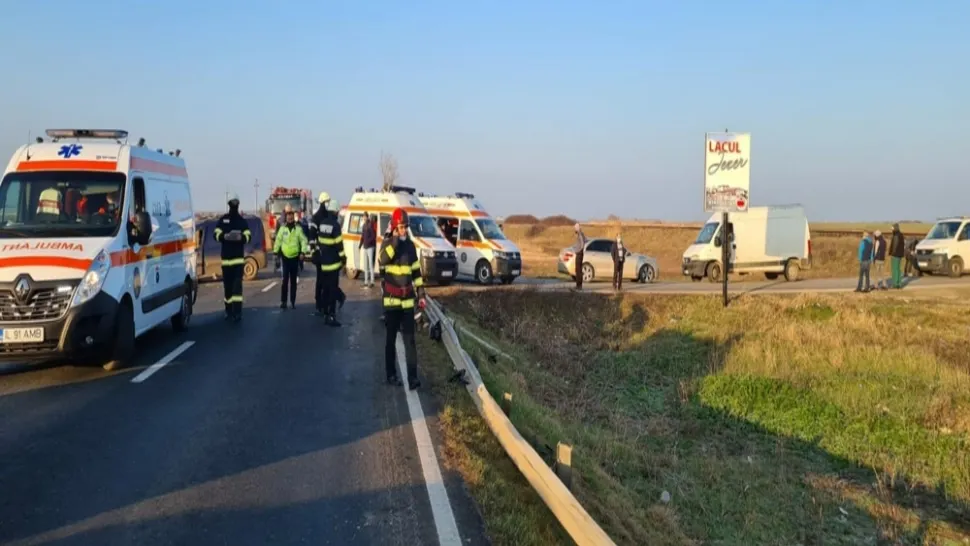 Accident GRAV, cu șase victime în județul Ialomița. Circulația, restricționată pe o SINGURĂ BANDĂ