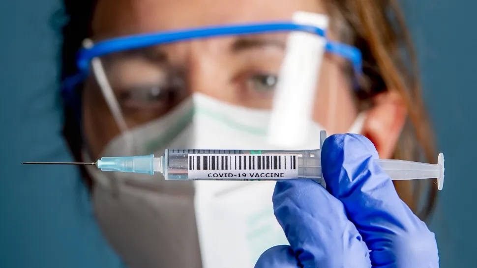 Peste 135.000 de angajați din învățământ s-au vaccinat împotriva SARS-CoV-2