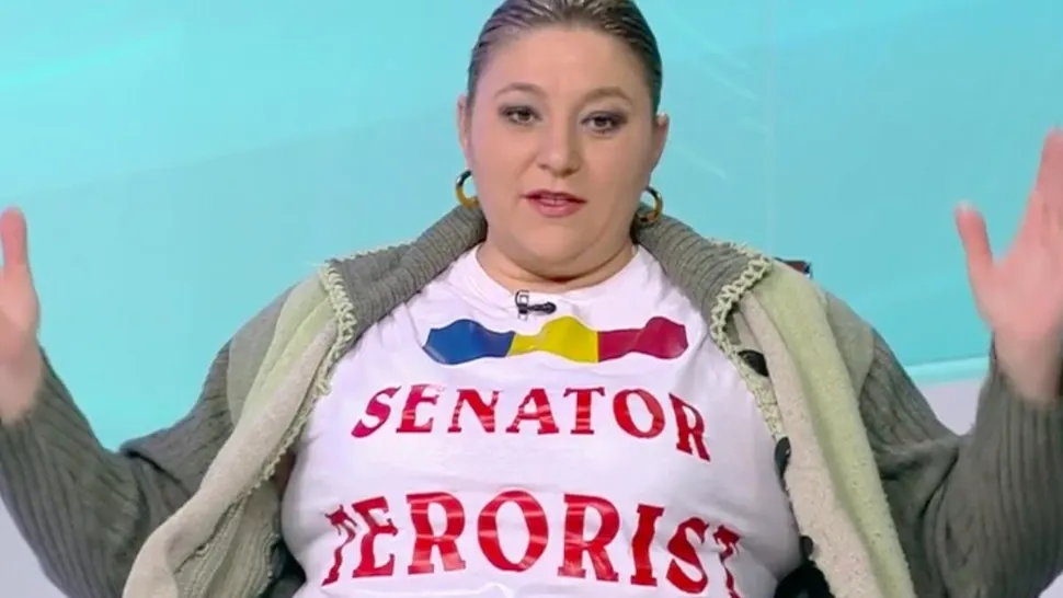 Diana Șoșoacă se victimizează. Ce tricou a purtat la cea mai recentă apariție publică: "Sunt unicul senator terorist din Parlamentul României"