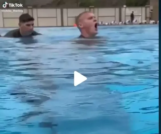VIDEO – Cel mai greu exercițiu al soldaților americani a fost filmat – Ce trebuie să poată face într-o situație extremă